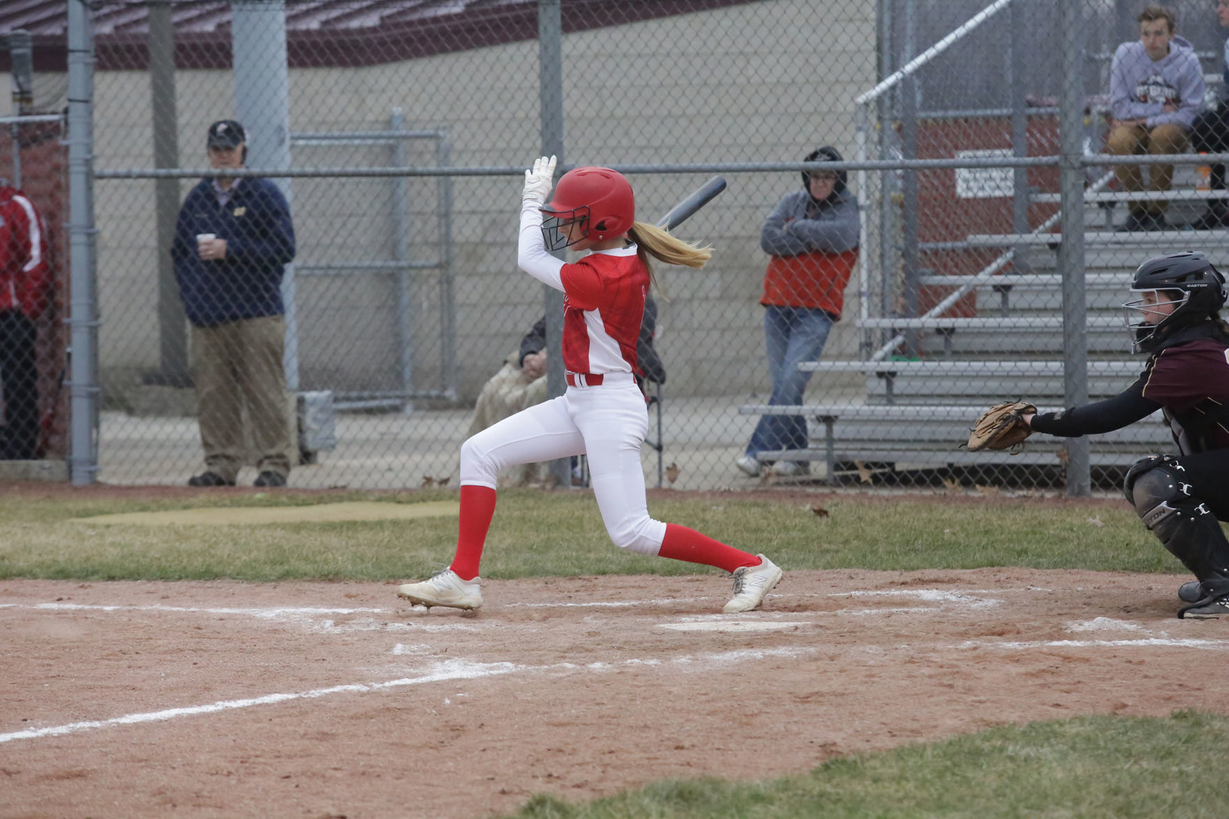 Gallery Bulldogs vs Trojans in softball